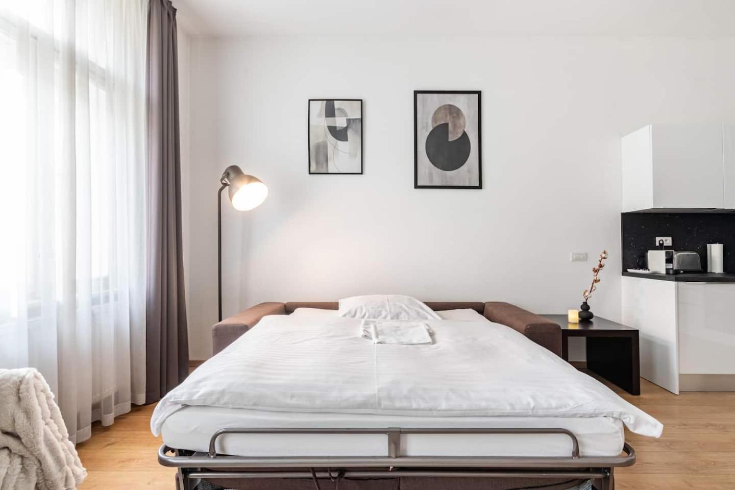 Daire Place Of Grace - 50 Meters From Dancing House Prag
